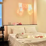 Joy Inn Nguyen Thi Thap Hotel