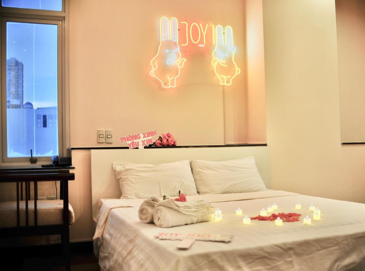 Joy Nguyen Thi Thap 2* Ho Chi Minh City